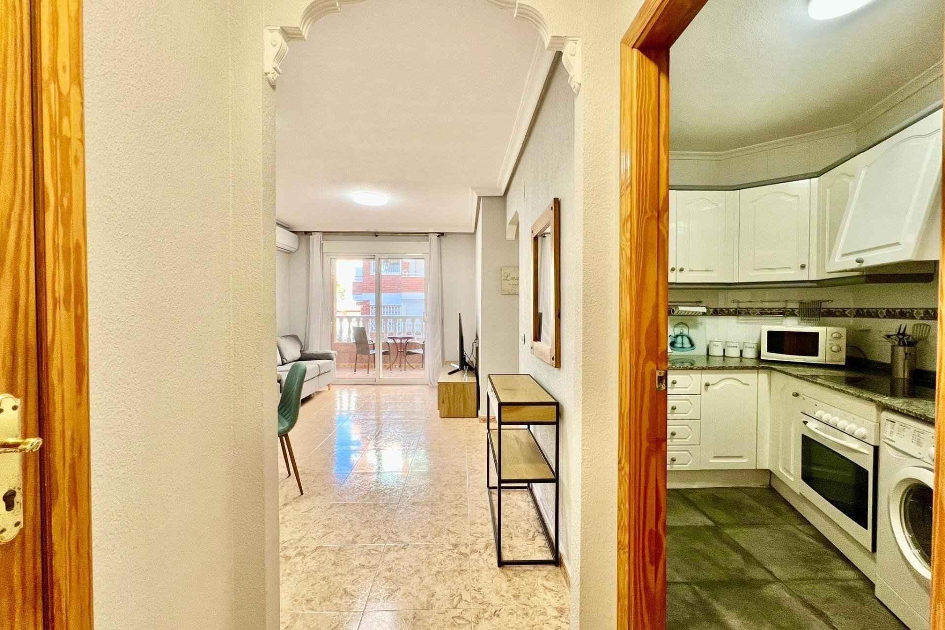 Reventa - Apartamento -
Torrevieja - Playa del Cura