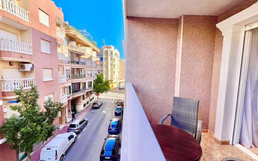 Reventa - Apartamento -
Torrevieja - Playa del Cura