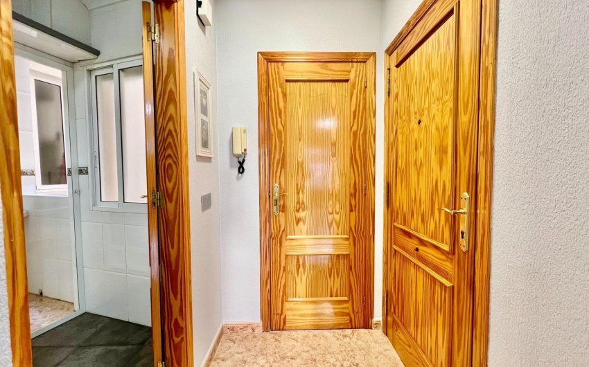 Reventa - Apartamento -
Torrevieja - Playa del Cura