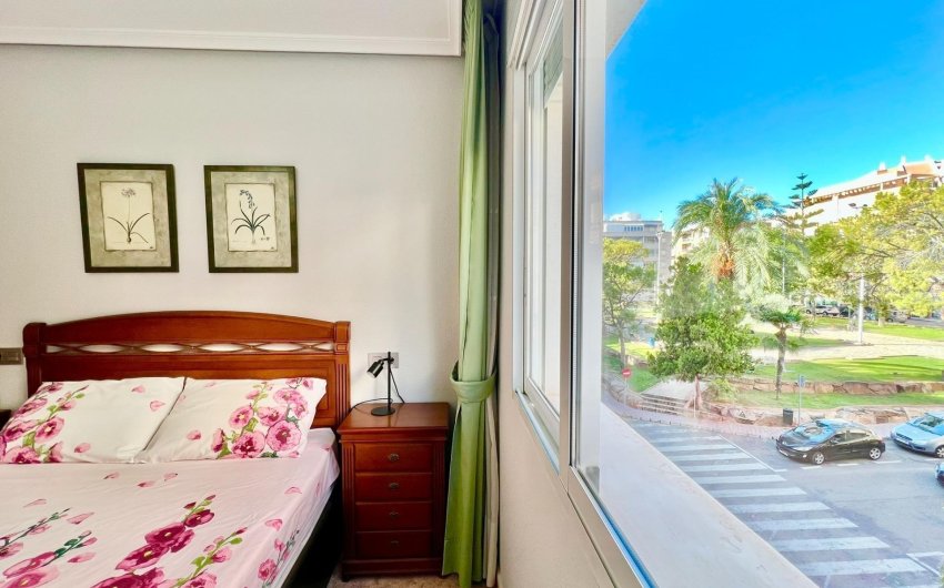 Reventa - Apartamento -
Torrevieja - Playa del Cura