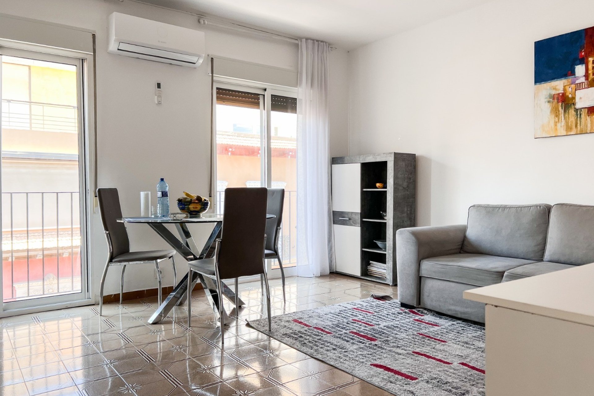 Reventa - Apartment -
Alicante - Center