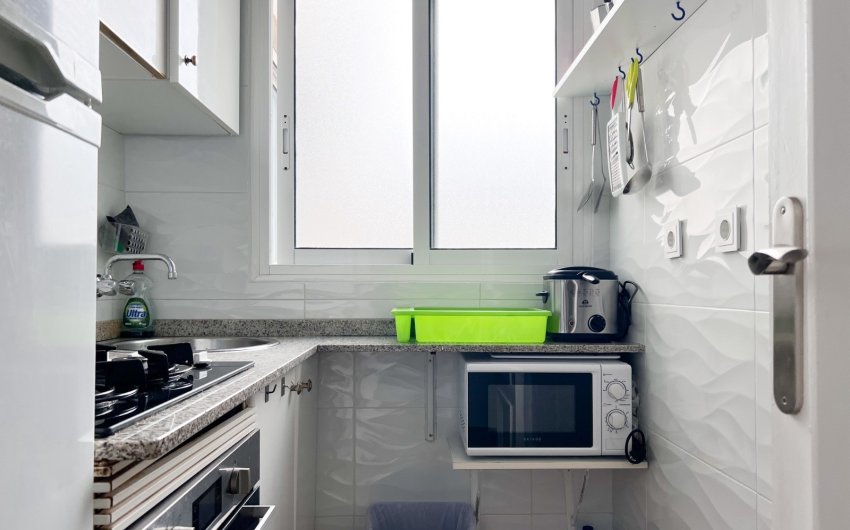 Reventa - Apartment -
Alicante - Center