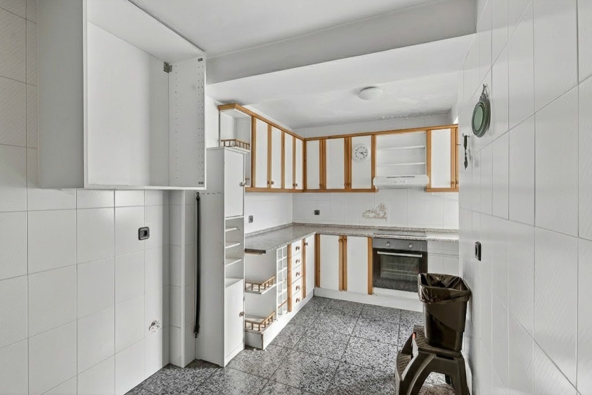 Reventa - Apartment -
Alicante - Center