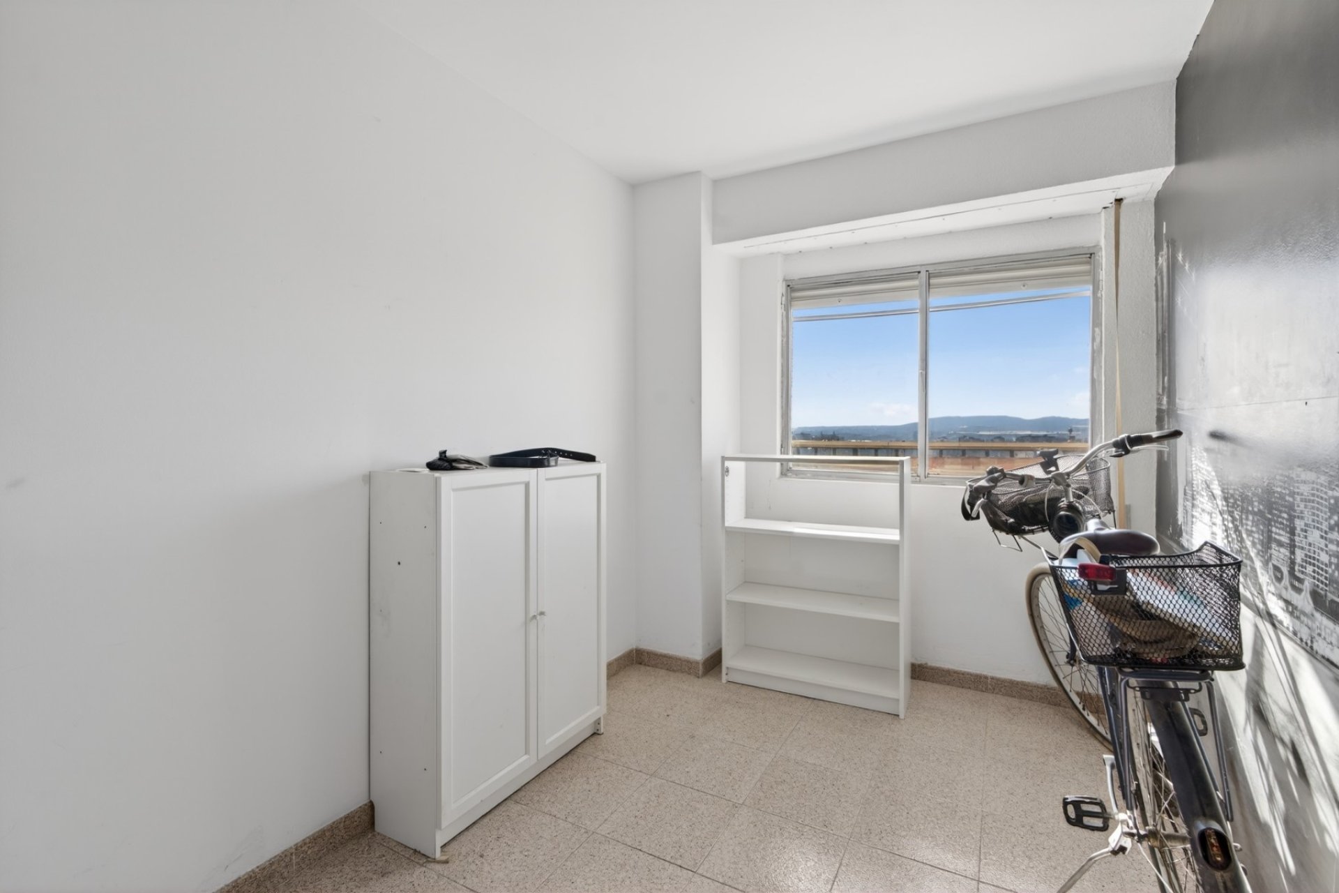 Reventa - Apartment -
Alicante - Center