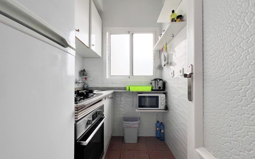 Reventa - Apartment -
Alicante - Center