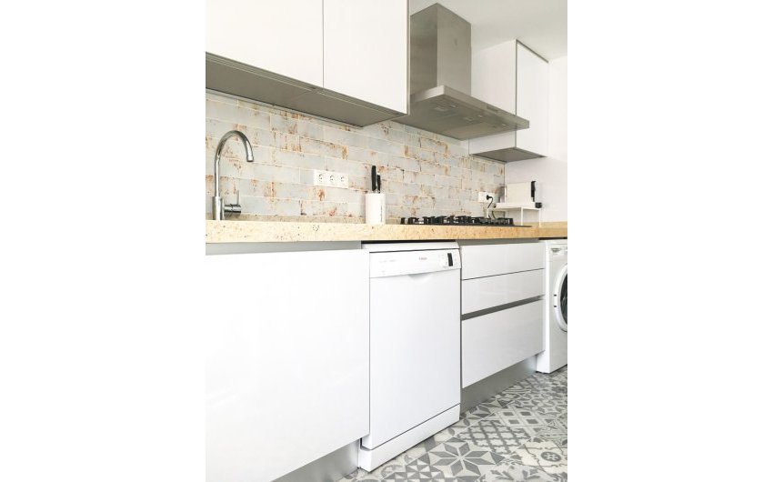 Reventa - Apartment -
Alicante - Mercado