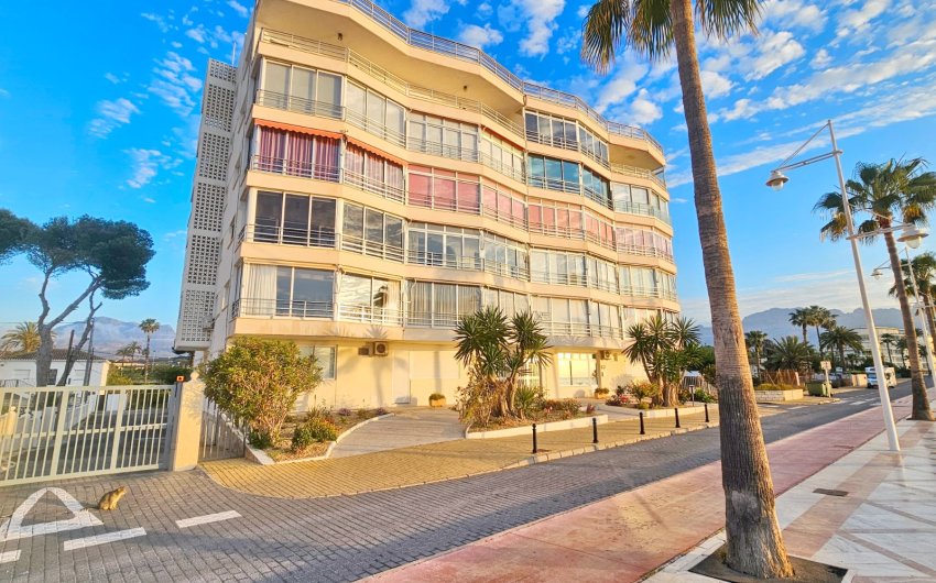 Reventa - Apartment -
Altea