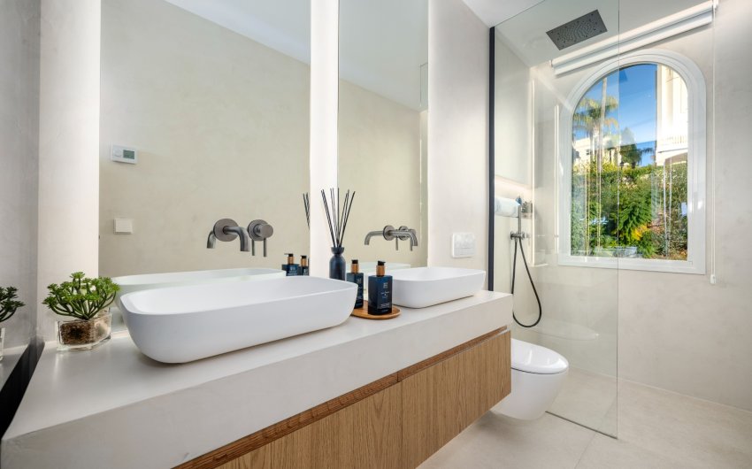 Reventa - Apartment -
Benahavis - La Quinta