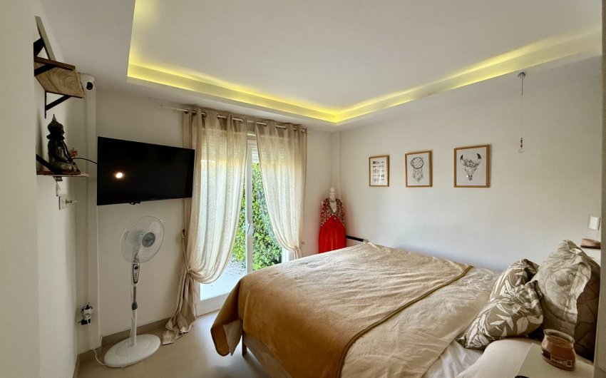 Reventa - Apartment -
Benahavis - La Quinta