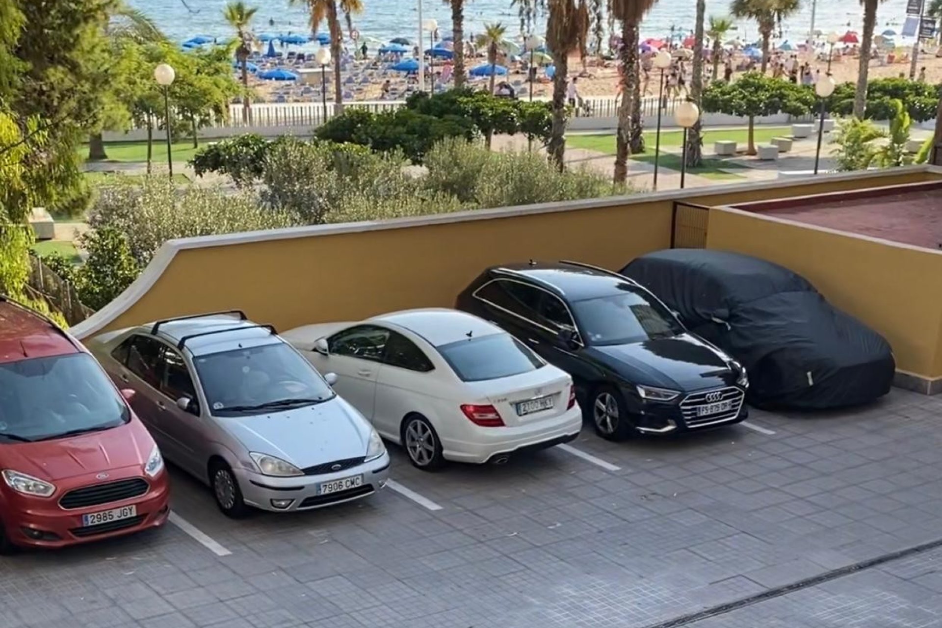 Reventa - Apartment -
Benidorm - 1ª Linea De Playa