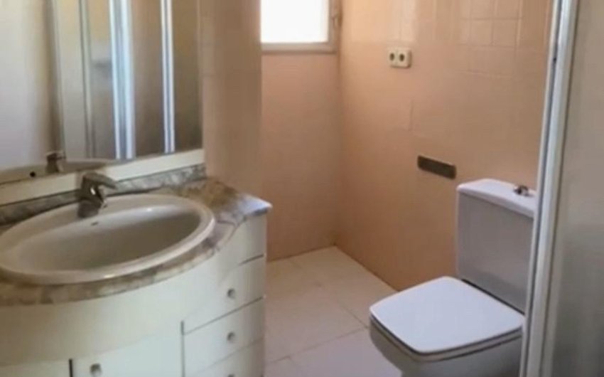 Reventa - Apartment -
Benidorm - 1ª Linea De Playa