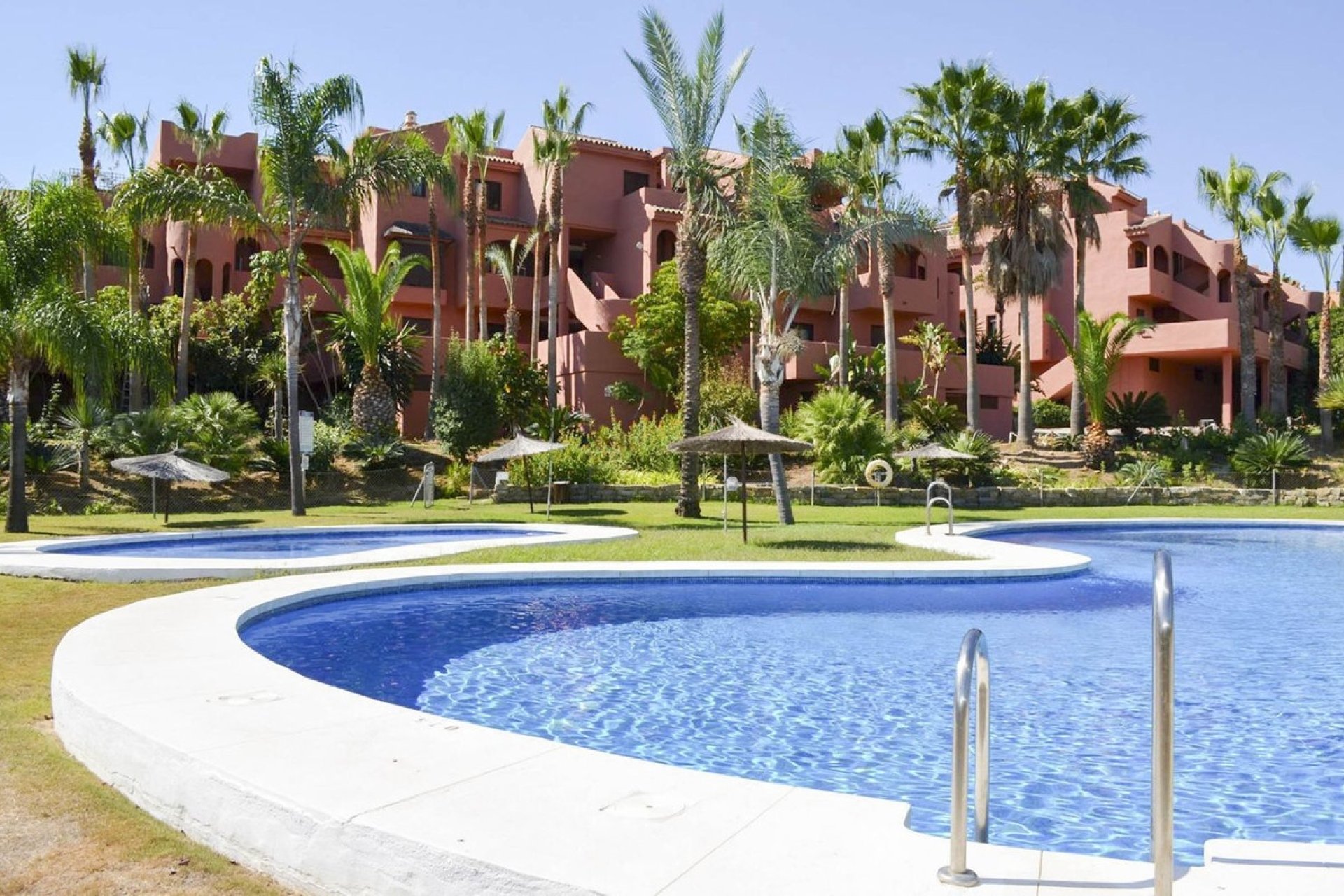 Reventa - Apartment -
Casares Playa - Costa del Sol