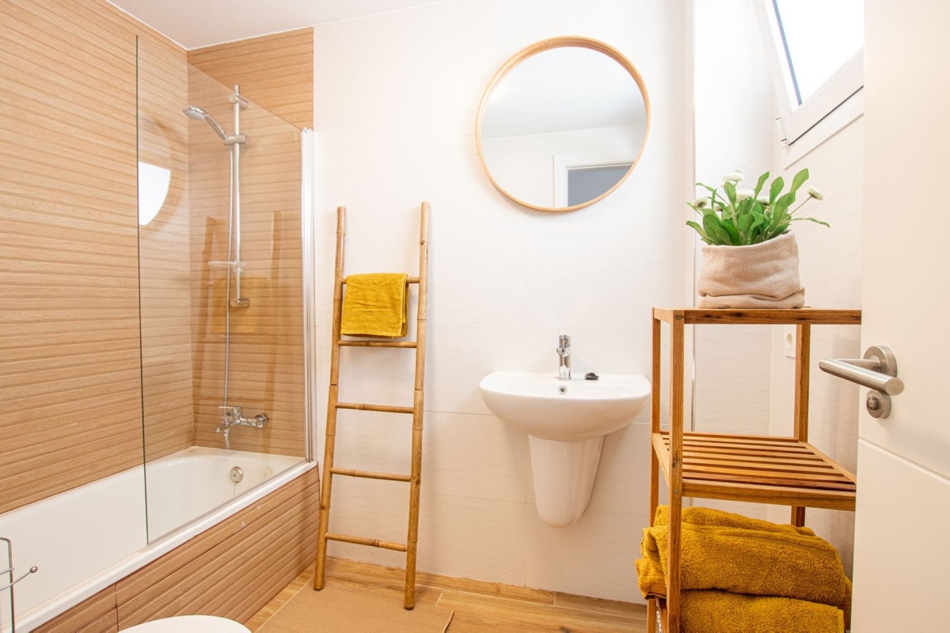 Reventa - Apartment -
Doña Julia - Inland