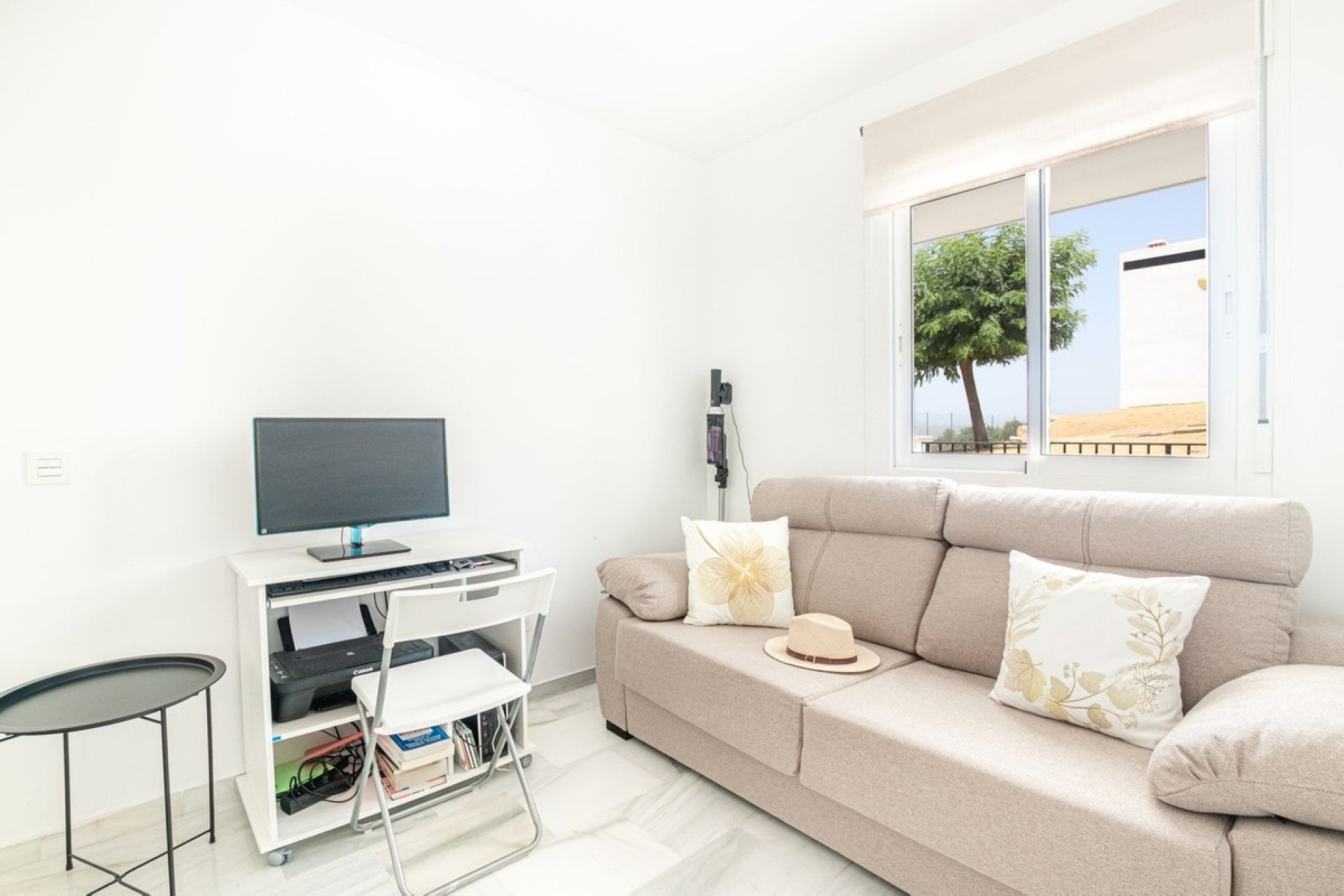 Reventa - Apartment -
Doña Julia - Inland