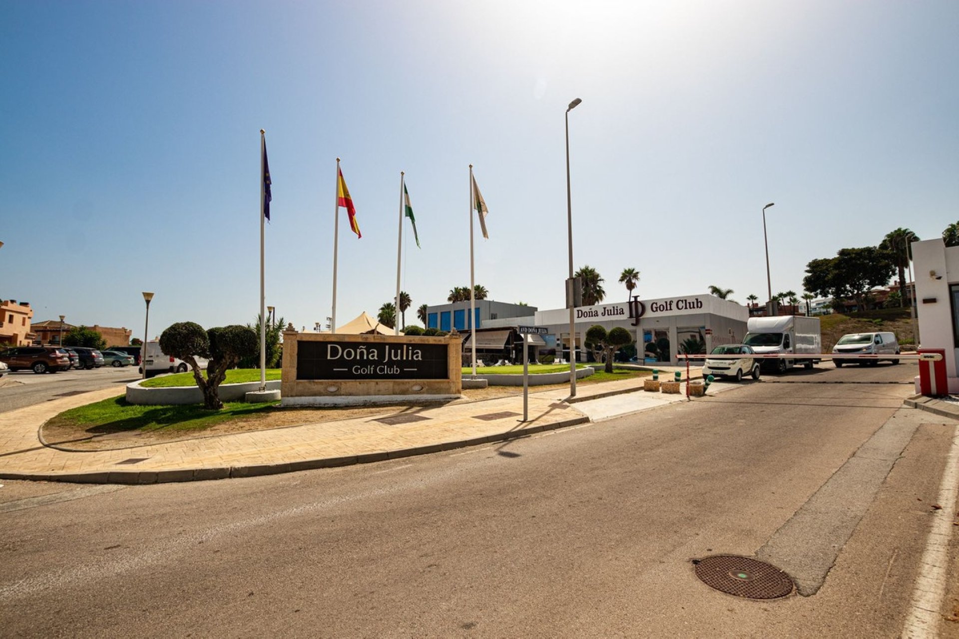 Reventa - Apartment -
Doña Julia - Inland