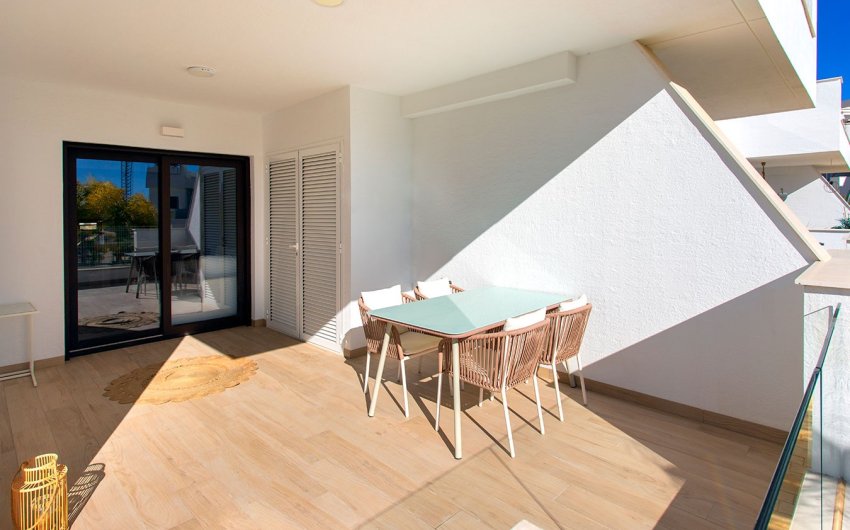 Reventa - Apartment -
Finestrat