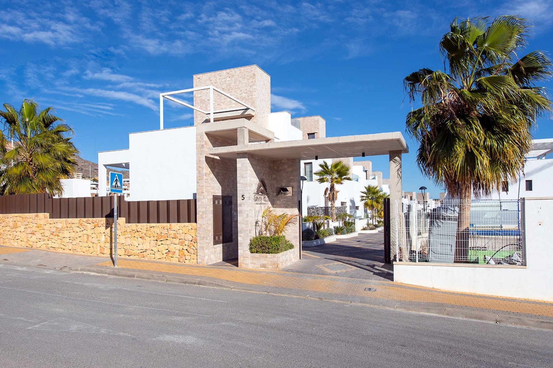 Reventa - Apartment -
Finestrat