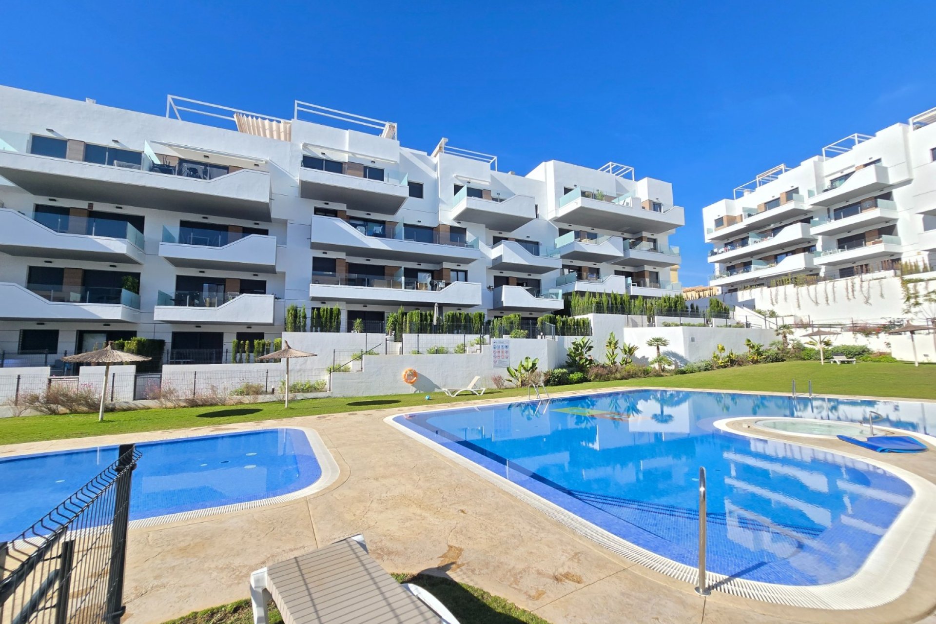 Reventa - Apartment / Flat * -
Orihuela Costa - Villamartín *