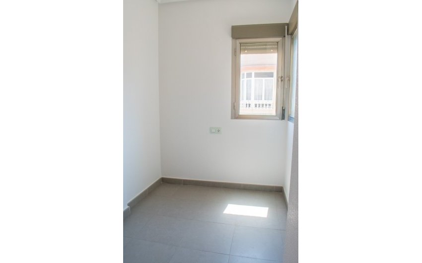 Reventa - Apartment -
Guardamar del Segura - Center
