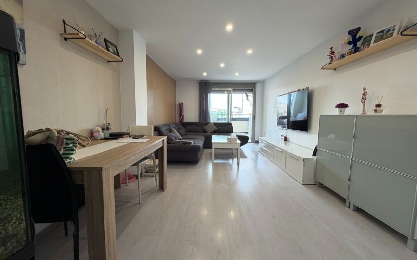 Reventa - Apartment -
Jacarilla - Inland