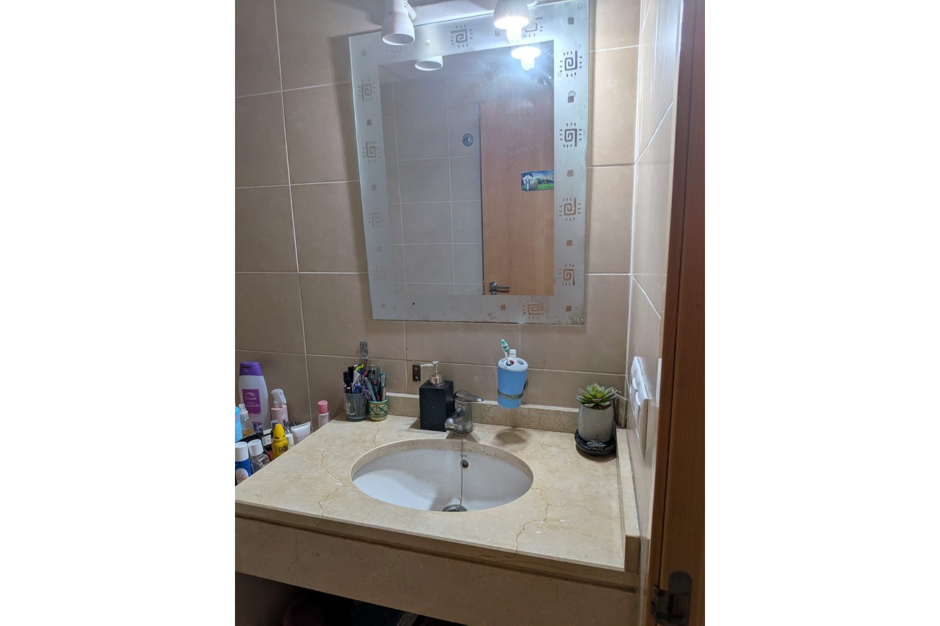 Reventa - Apartment -
Jesus Pobre - Inland