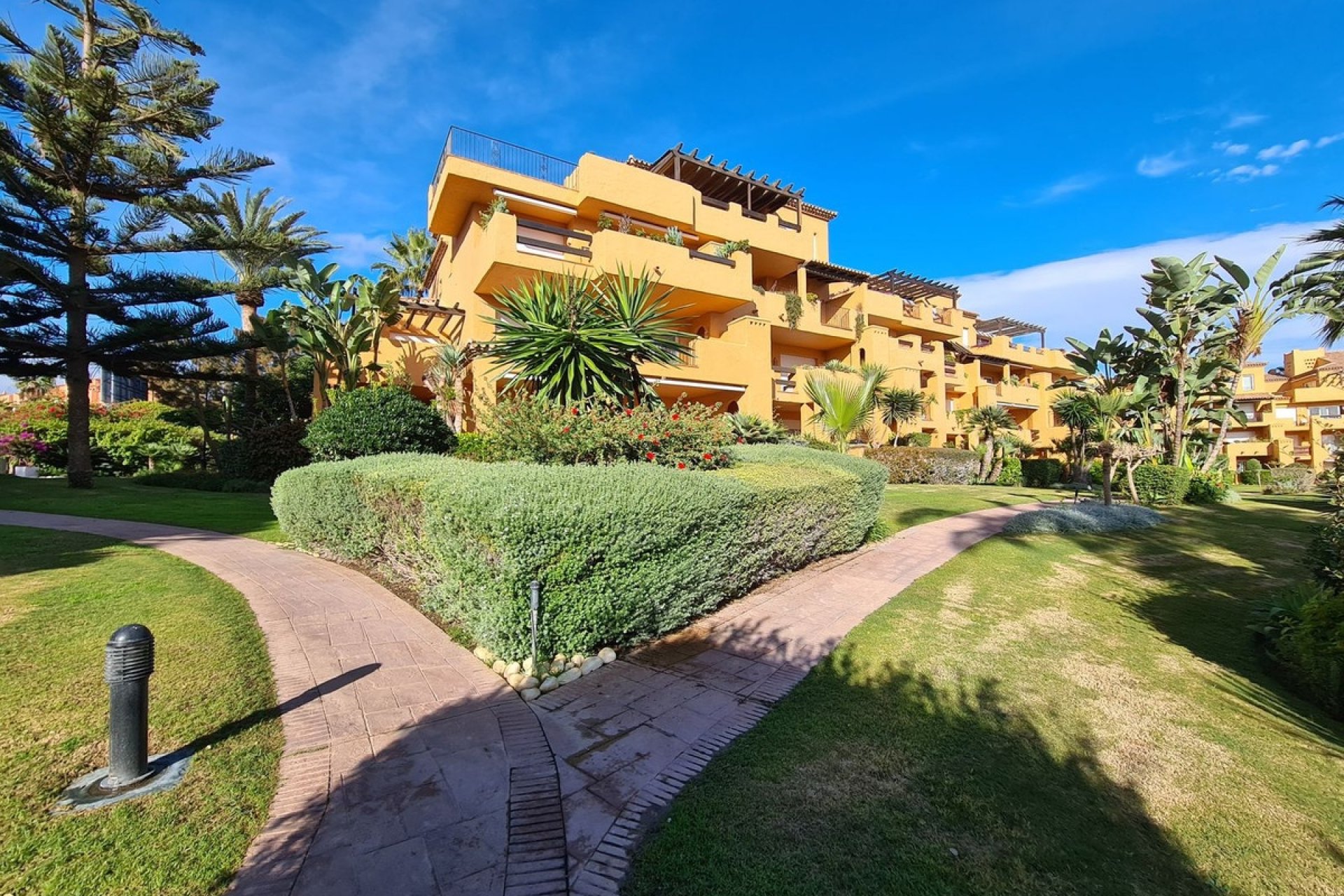 Reventa - Apartment -
La Duquesa - Costa del Sol