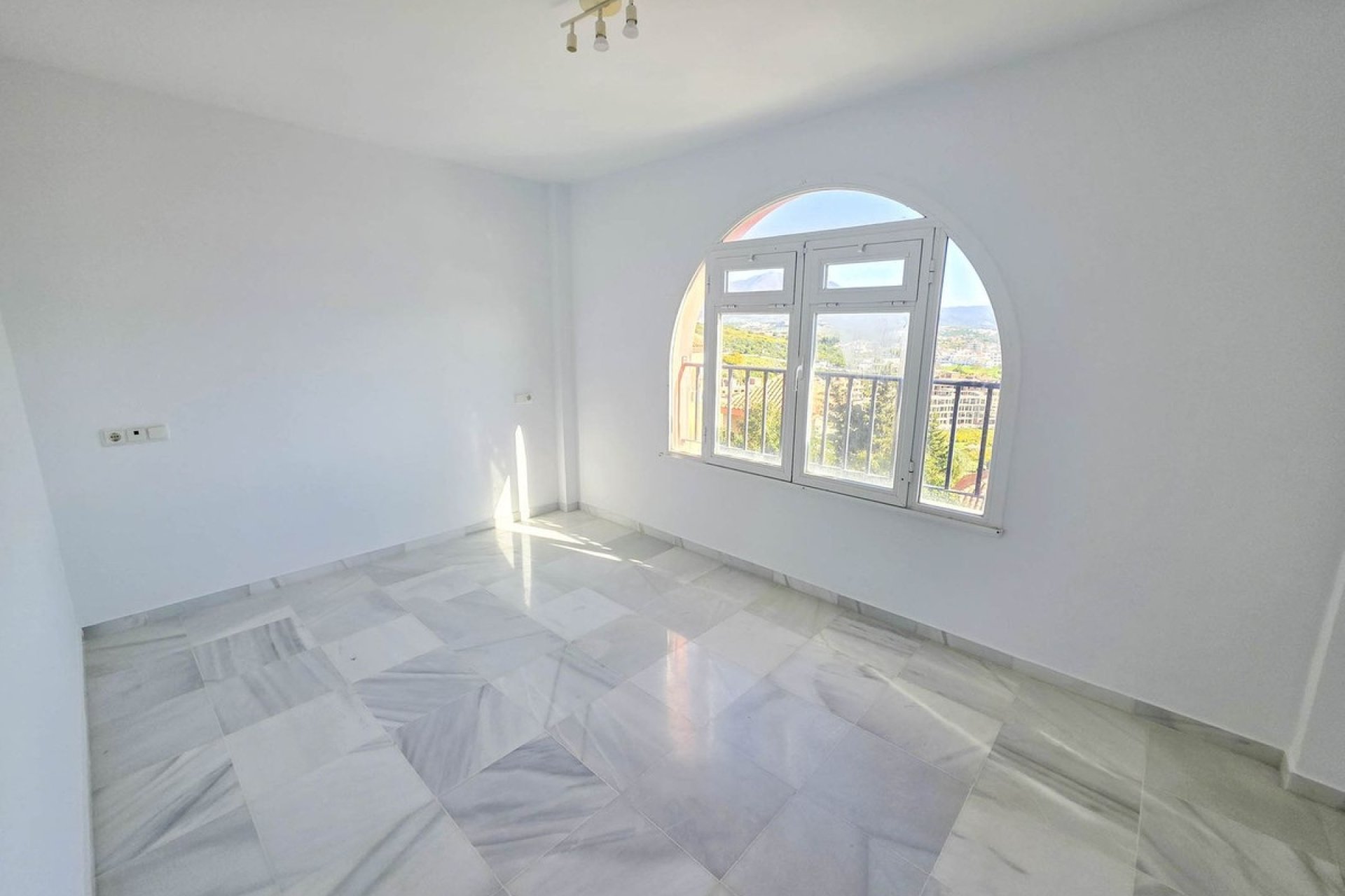 Reventa - Apartment -
La Duquesa - Costa del Sol