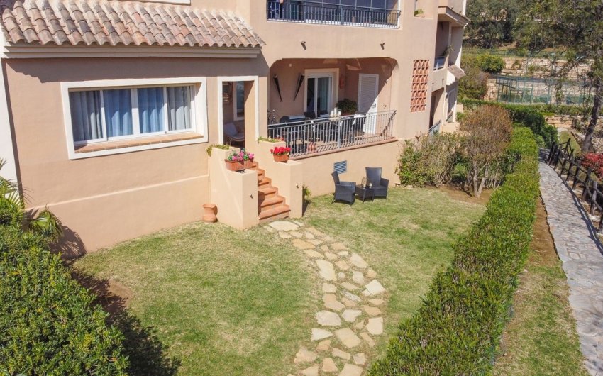 Reventa - Apartment -
La Mairena - Inland