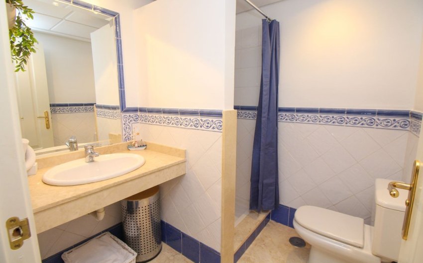Reventa - Apartment -
La Mairena - Inland