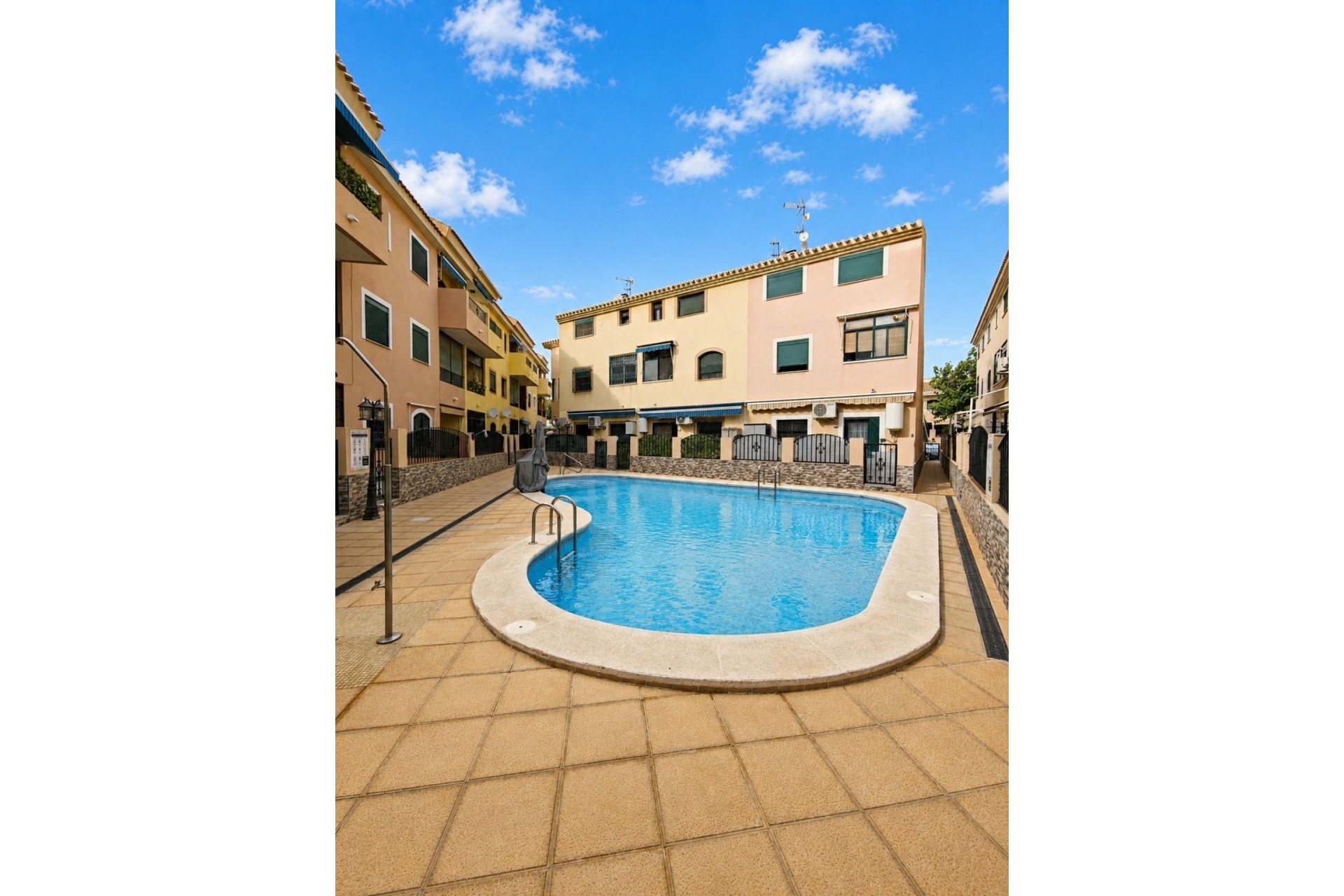 Reventa - Apartment -
Los Alcazares - Los Narejos-punta Calera