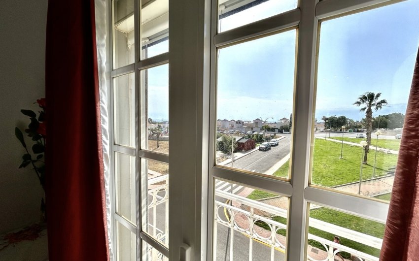 Reventa - Apartment -
Los Altos - Costa Blanca