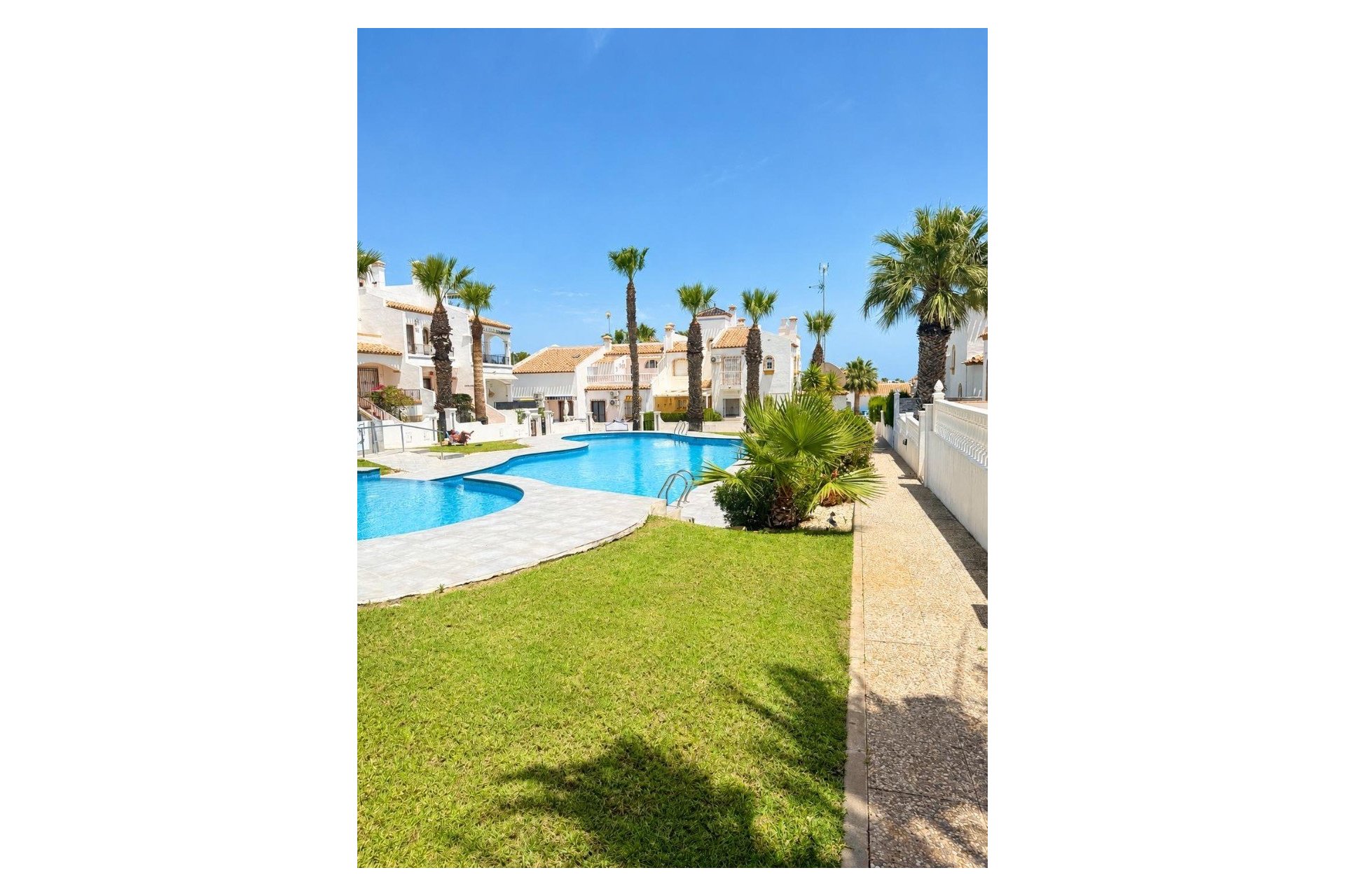 Reventa - Apartment -
Los Dolses - Inland