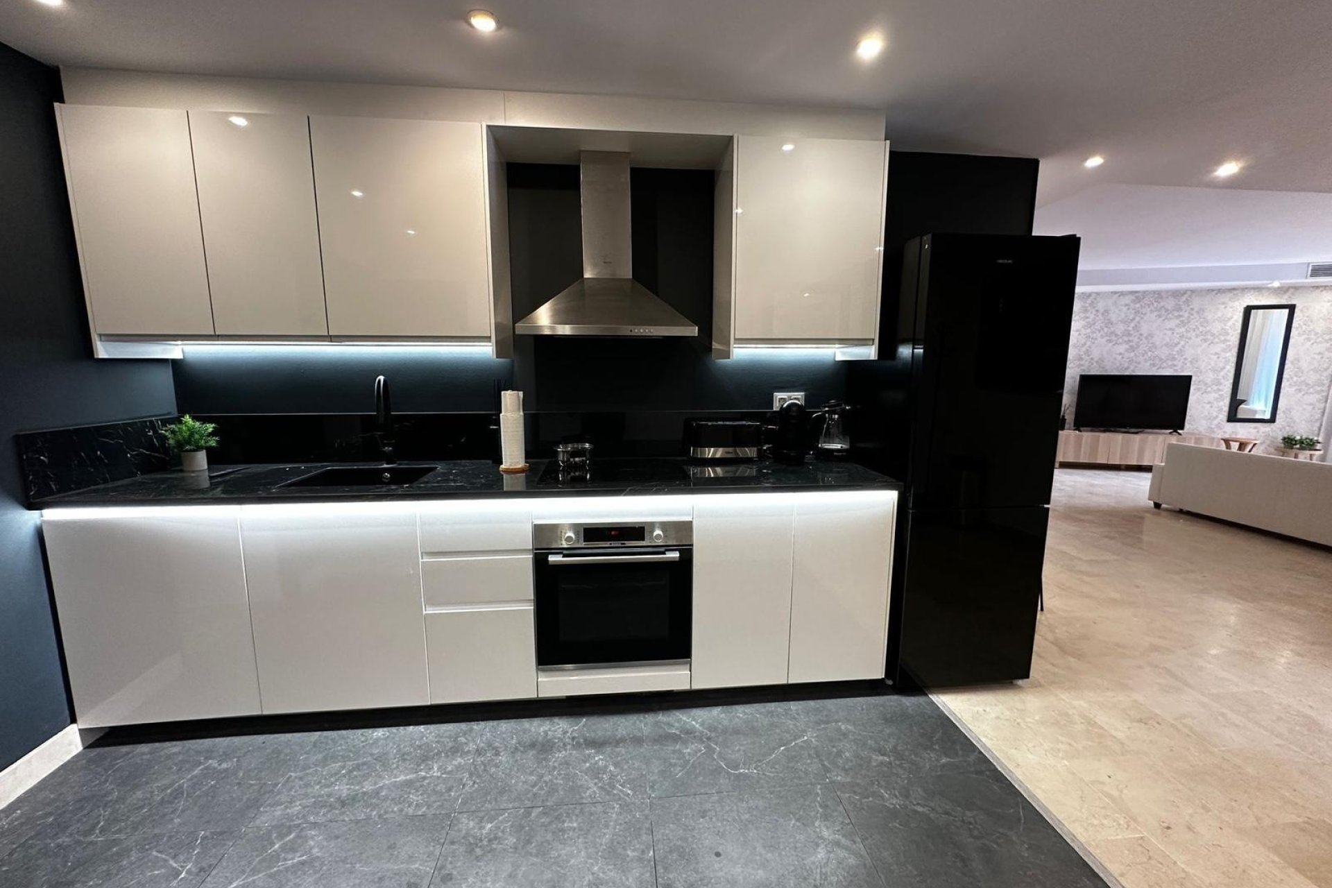 Reventa - Apartment -
Marbella - Lomas De Rio Verde