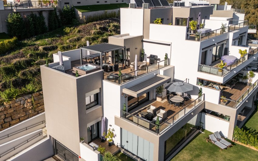 Reventa - Apartment -
Marbella - Nueva Andalucía