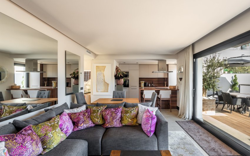 Reventa - Apartment -
Marbella - Nueva Andalucía