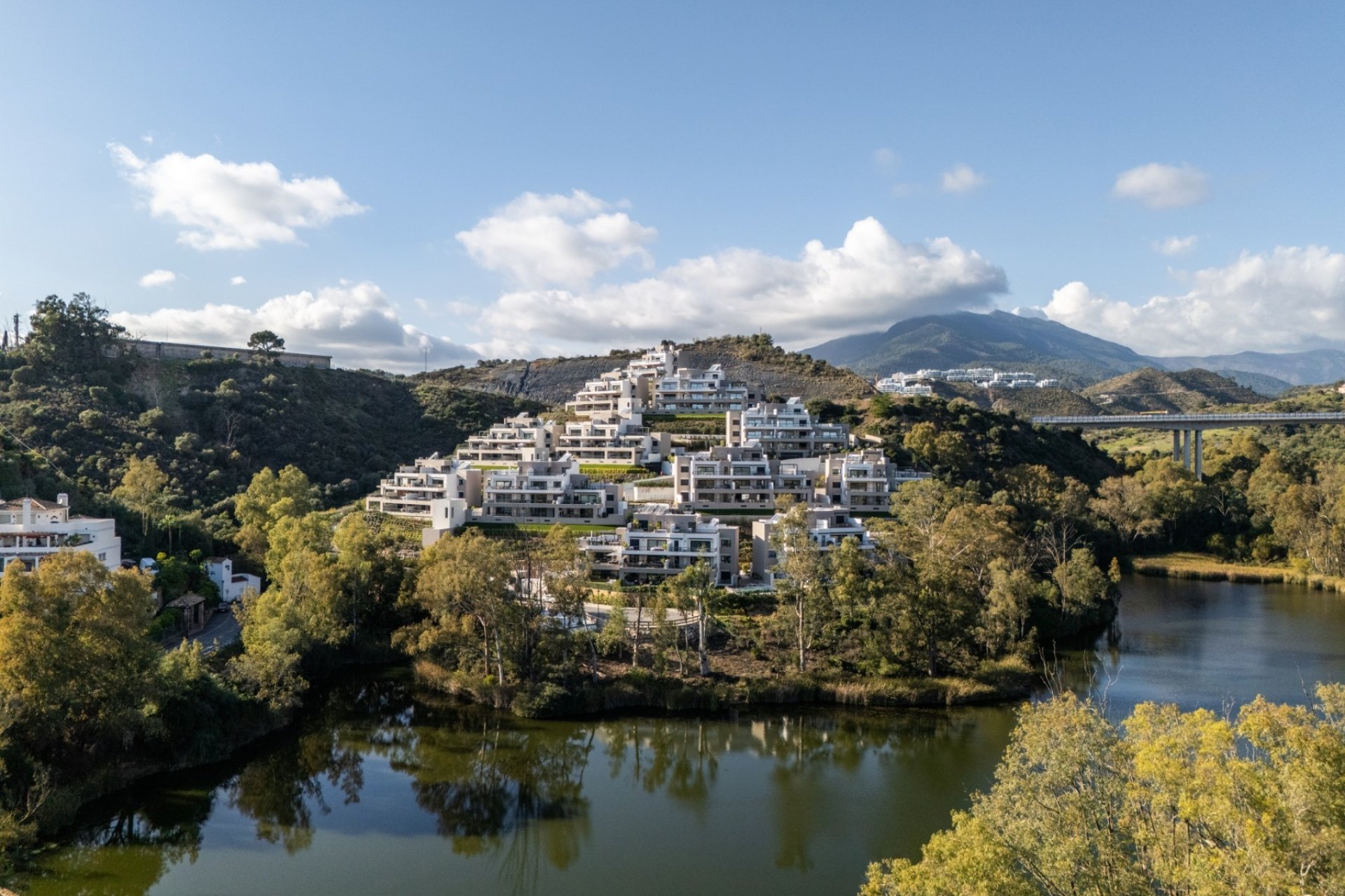 Reventa - Apartment -
Marbella - Nueva Andalucía