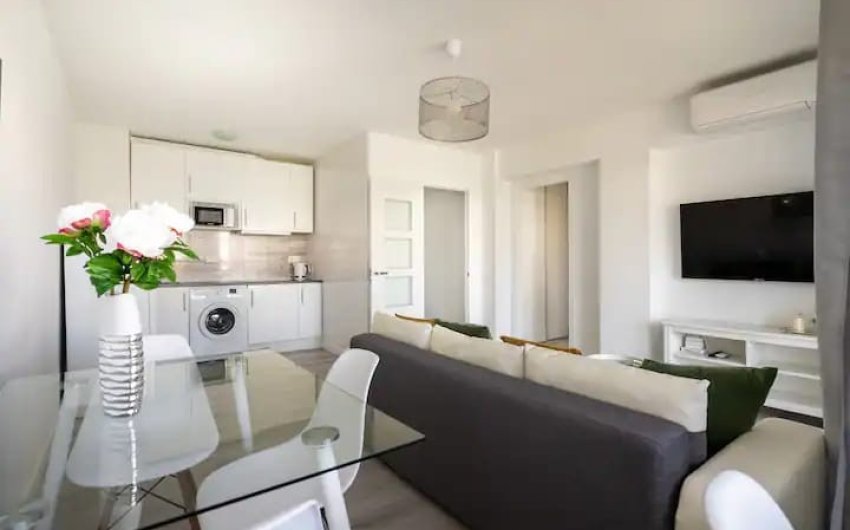Reventa - Apartment -
Marbella - Nueva Andalucía