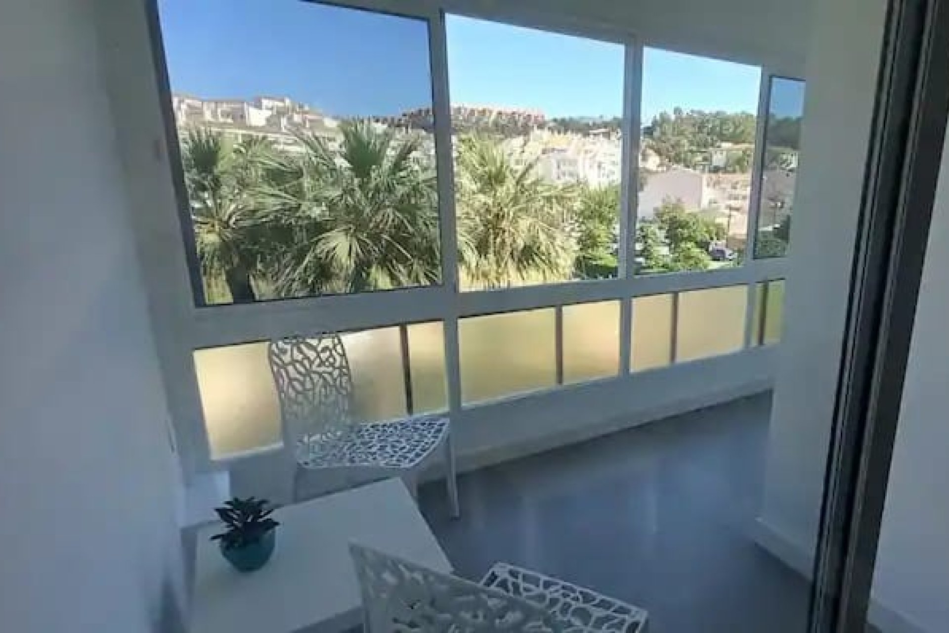 Reventa - Apartment -
Marbella - Nueva Andalucía