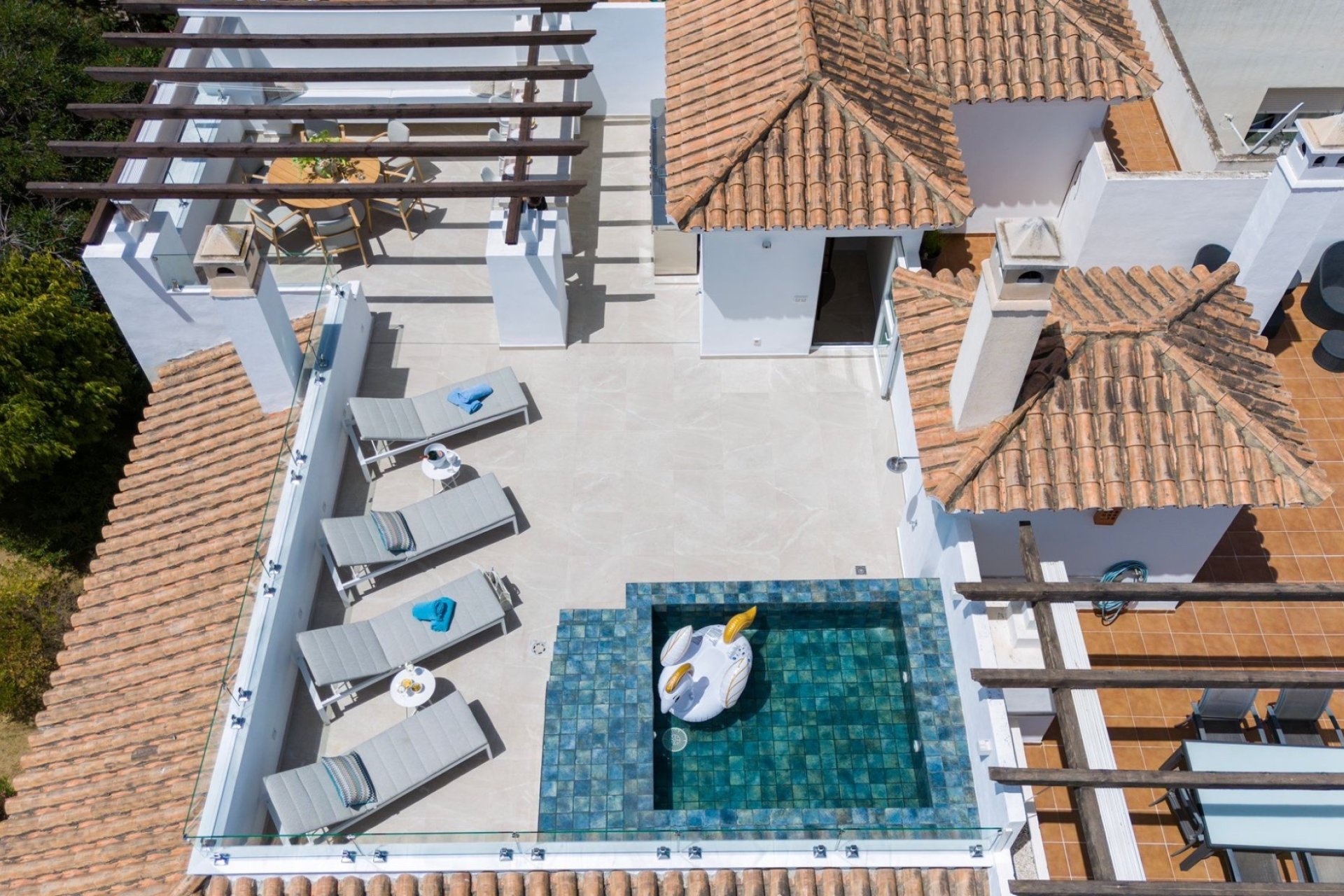Reventa - Apartment -
Marbella - Nueva Andalucía