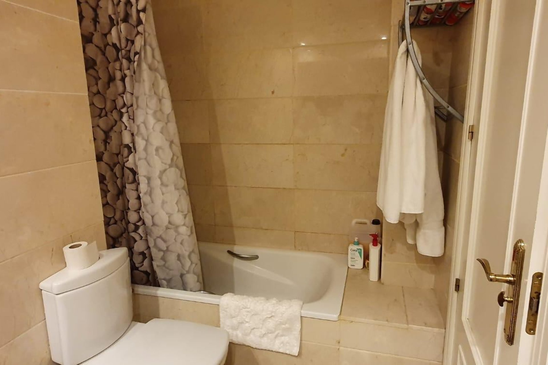 Reventa - Apartment -
Marbella - Nueva Andalucía