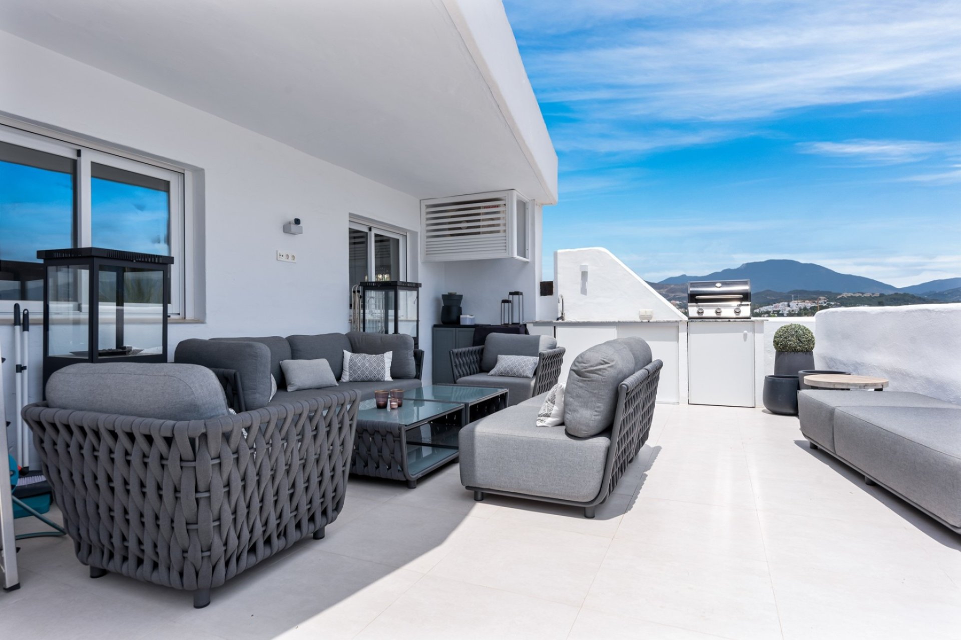 Reventa - Apartment -
Marbella - Nueva Andalucía