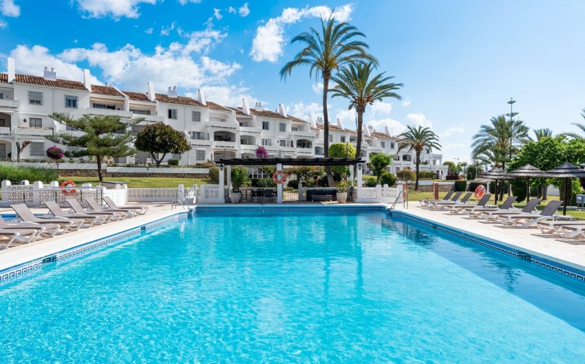 Reventa - Apartment -
Marbella - Nueva Andalucia