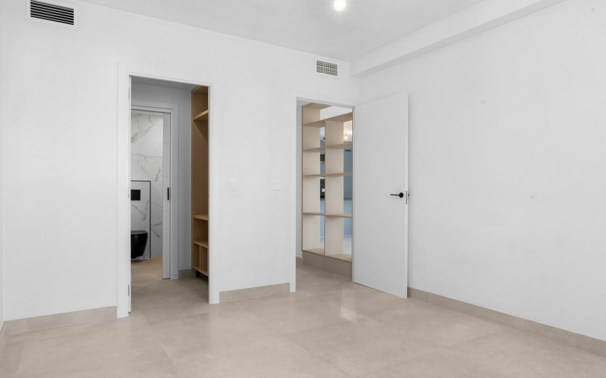 Reventa - Apartment -
Marbella - Nueva Andalucia