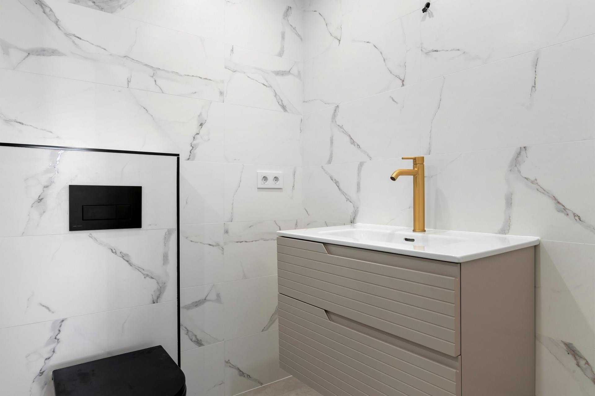 Reventa - Apartment -
Marbella - Nueva Andalucia
