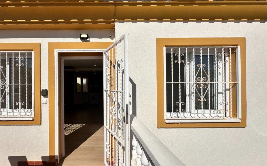 Reventa - Apartment -
Orihuela Costa - Costa Blanca
