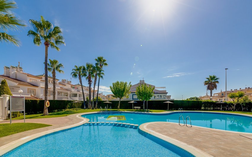 Reventa - Apartment -
Orihuela Costa - Costa Blanca