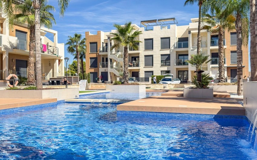 Reventa - Apartment -
Orihuela Costa - La Zenia