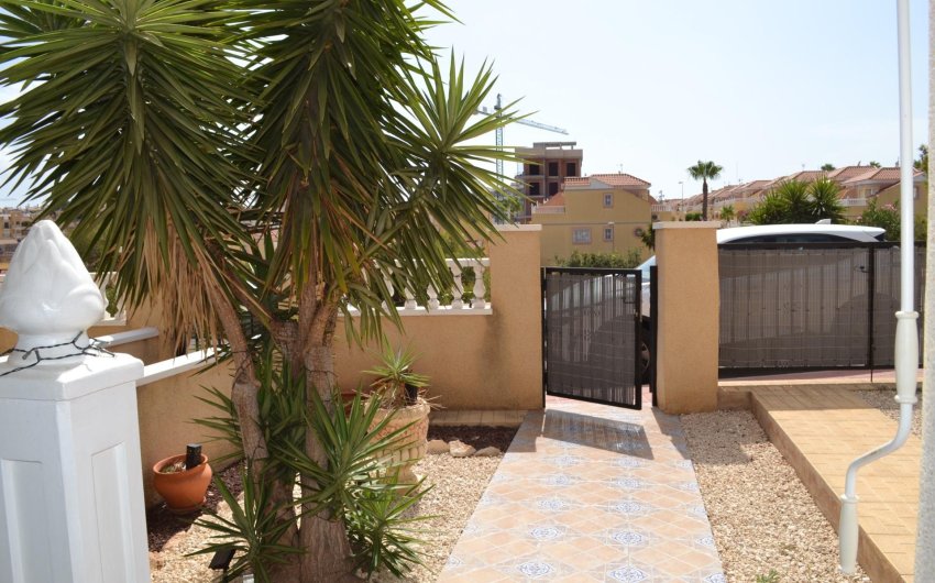Reventa - Apartment -
Orihuela Costa - Las Filipinas