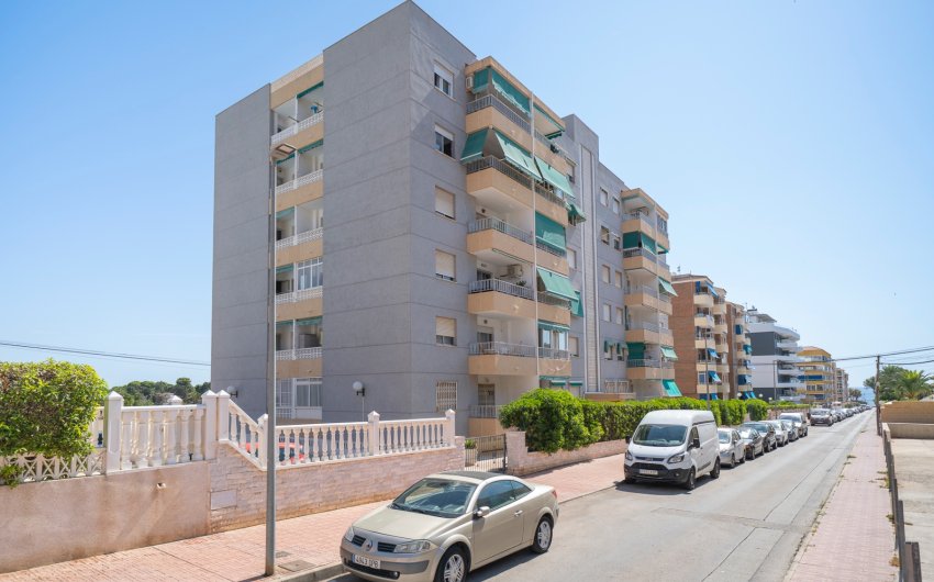 Reventa - Apartment -
Orihuela Costa - Punta Prima
