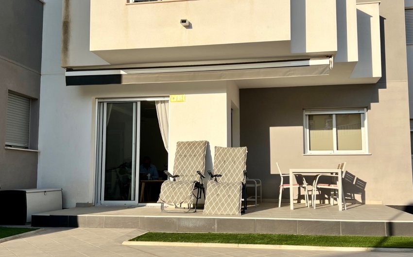 Reventa - Apartment -
Orihuela Costa - Villamartín